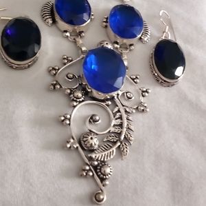 Beautiful regal sapphire cocktail set